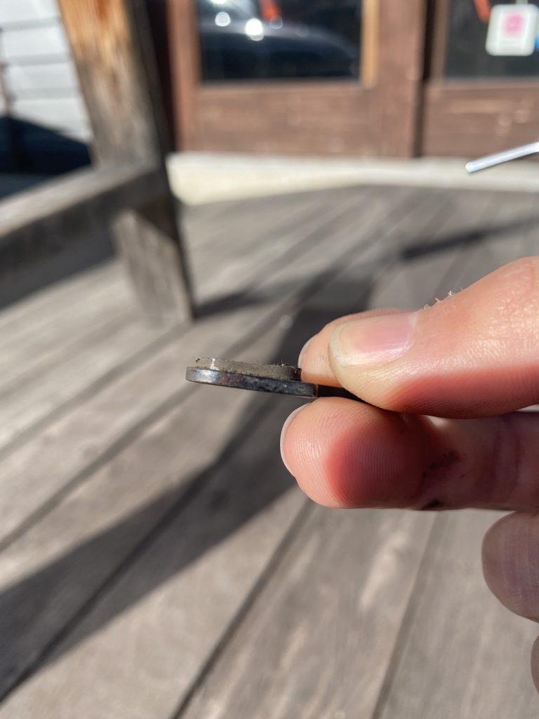 ディスクブレーキパッドの土台部分