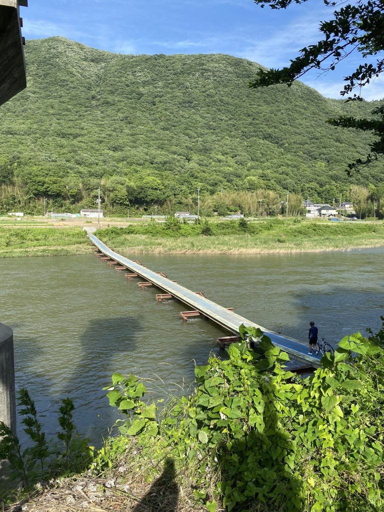 帰り旭川沈下橋