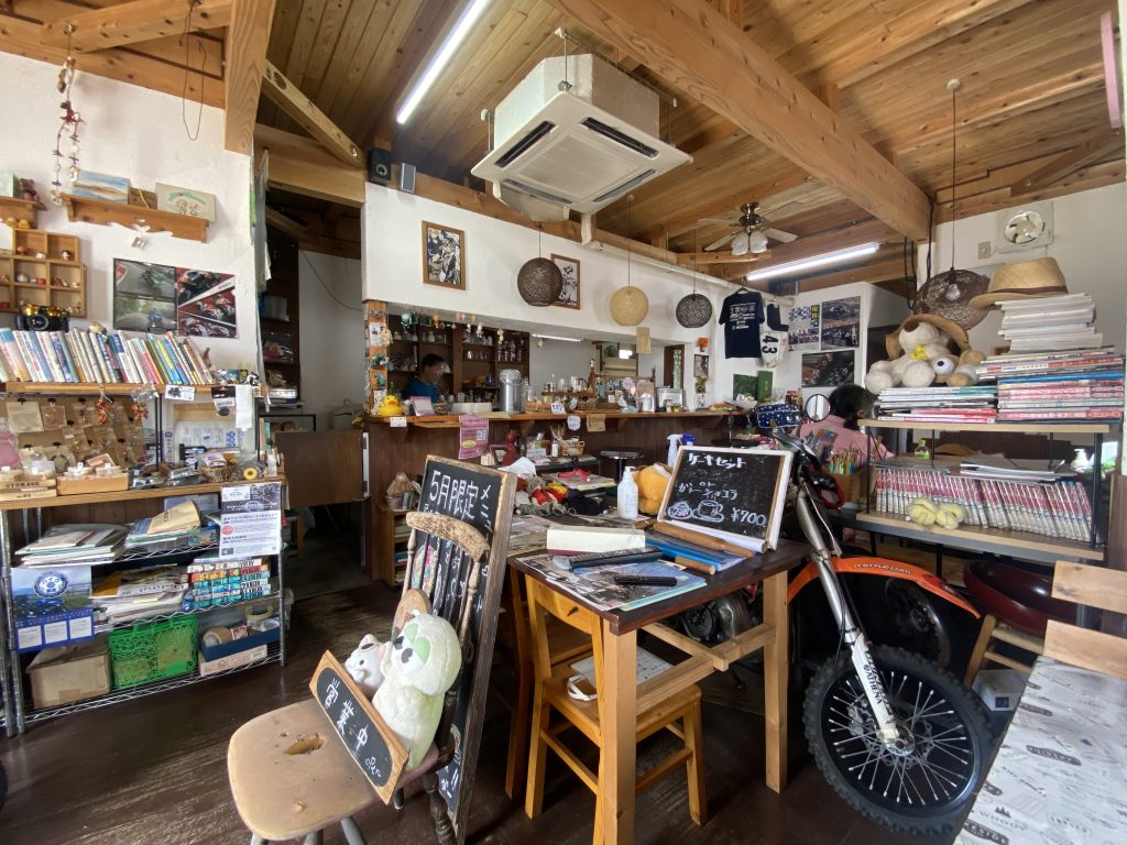 ファミリートコ内装