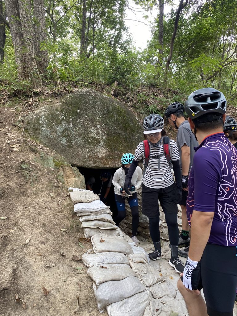 鳶尾塚古墳入口